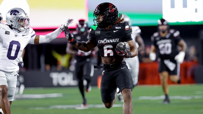 Cincinnati brings top-rated rushing attack to WVU football's underperforming defense